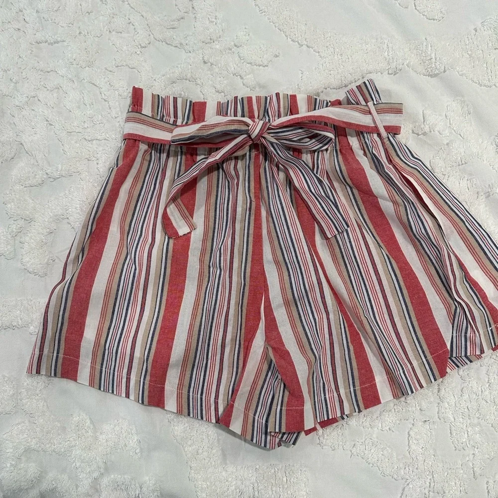 Boho Striped Tie Waist Shorts for Women - Perfect for Spring and Summer Fashion - Picture 4 of 6